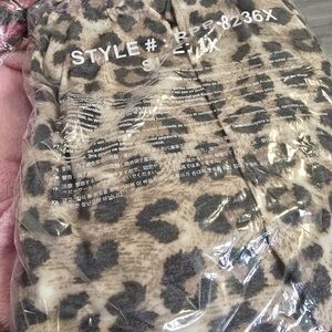 Zenana Outfitters Leopard Print Pant